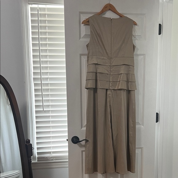Jessica Howard Gold Women's dresses - Picture 6 of 7